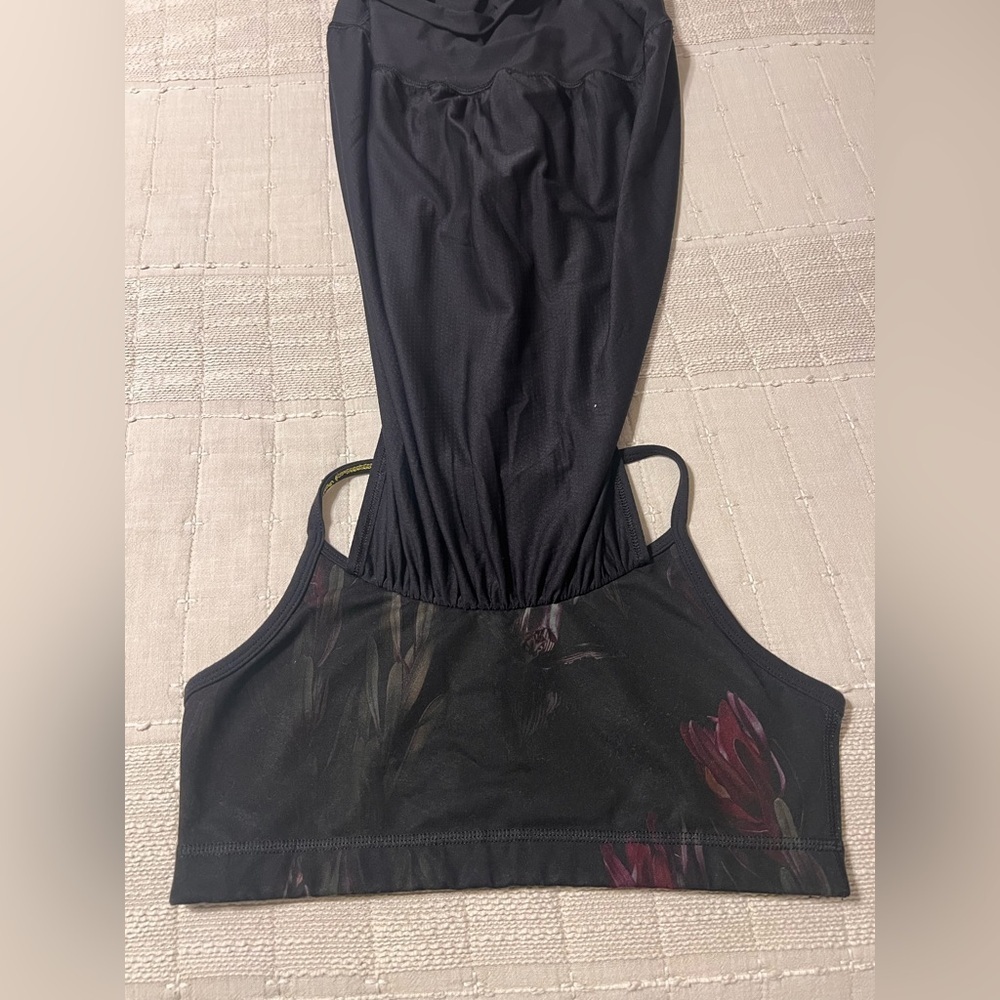 Lululemon Athletica Black Camisole Top Size 6 - Picture 8 of 8
